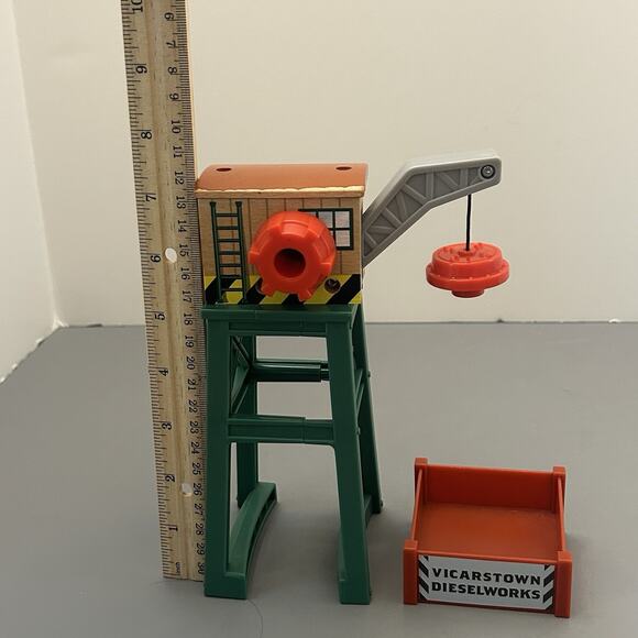 Thomas & Friends Vicarstown DIESEL WORKS Crane & Cargo Bin Wooden Railway - Picture 7 of 7